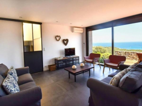 Villa for 8 people in an estate near the sea